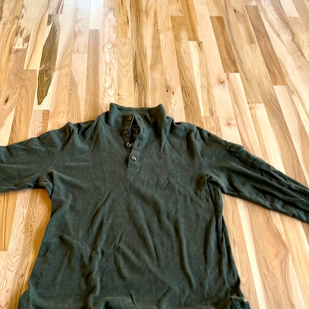 Banana Republic button up sweater. In good condition, just outgrew
